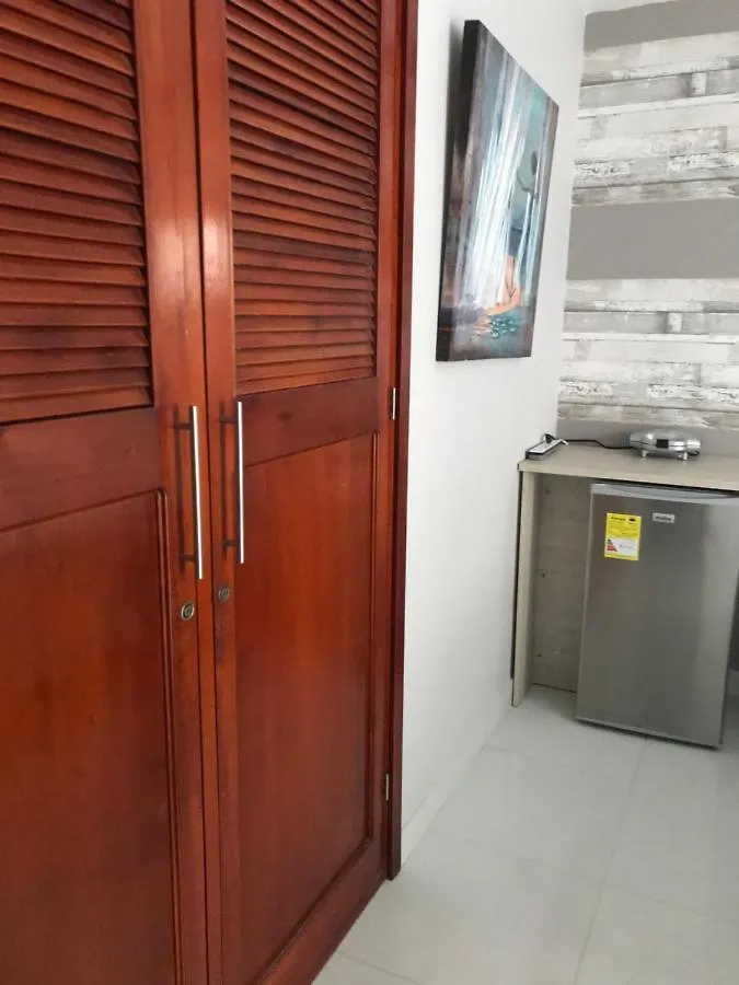 Adyam B & B Сан-Андрес Проживание в семье